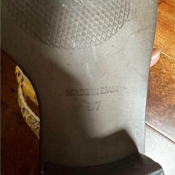 L’intervalle snake skin print sandals 37 - Picture 4 of 4